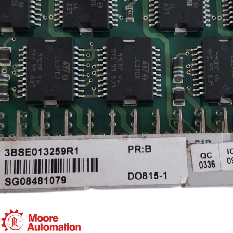 Modulo di uscita digitale a 8 canali da 24 V CC ABB DO815 3BSE013258R1